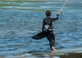 Szkoła wakeboardu – na jakie rzeczy warto zwrócić uwagę podczas wyboru